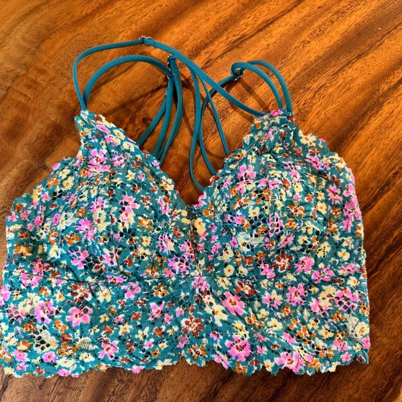 3 VS PINK VICTORIAS SECRET BRALETTES - Picture 2 of 7